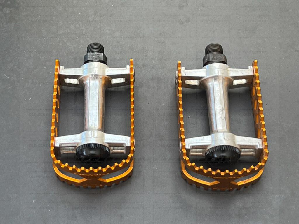 Diamondback bmx online pedals